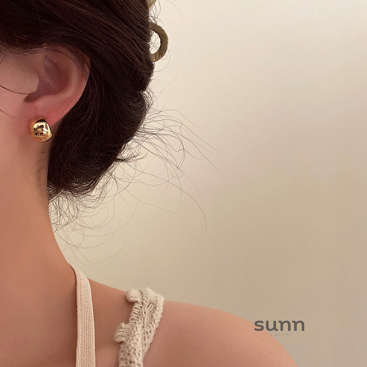 Lakota Brushed Hoop Earrings [FLARR52V]