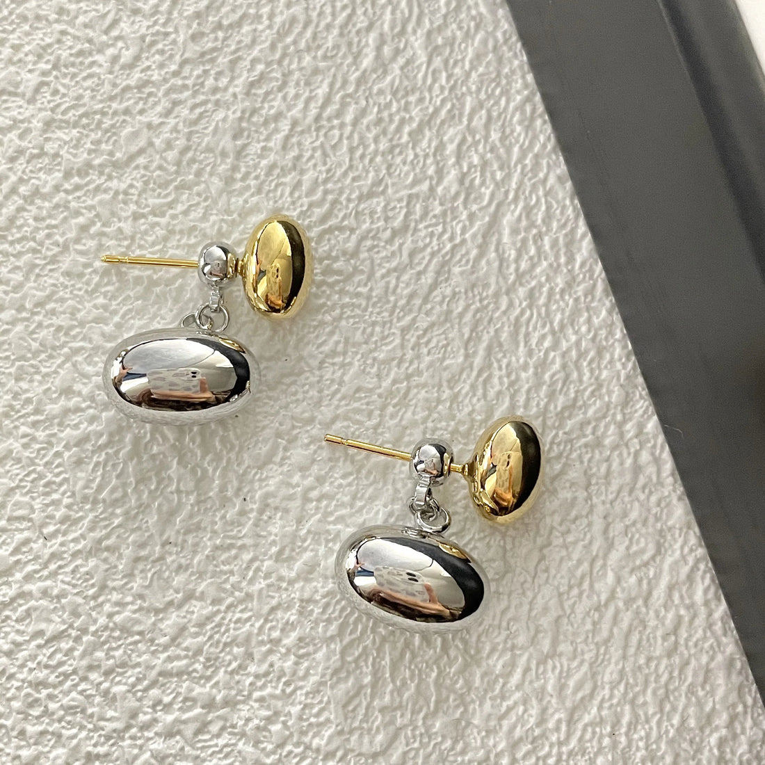 Lakynn Detachable Bean Earrings
