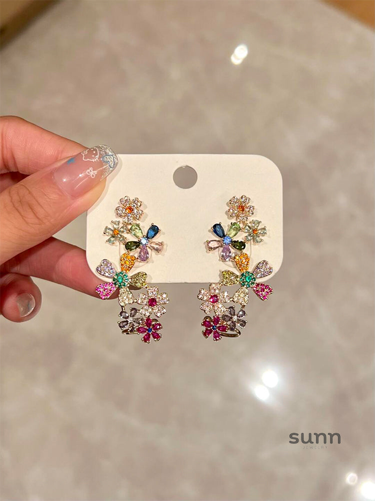 Lakynn Floral Gem Stud Earrings [PG5P809G]