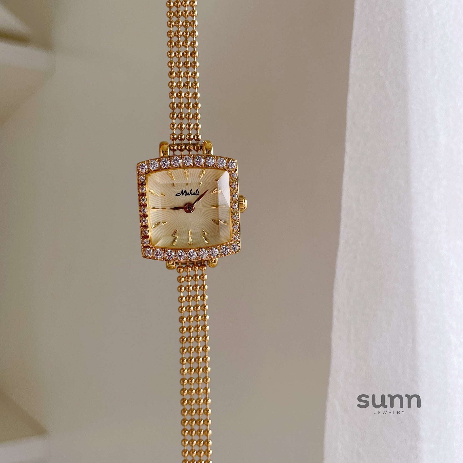 Landry Sugar Cube Bracelet Watch [KVX7YIEA]