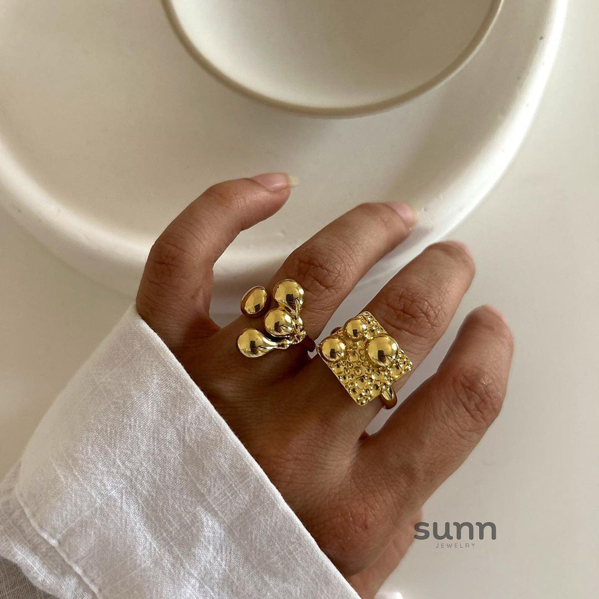 Langley Titanium Gold Ring [OC3ZZ4V8]