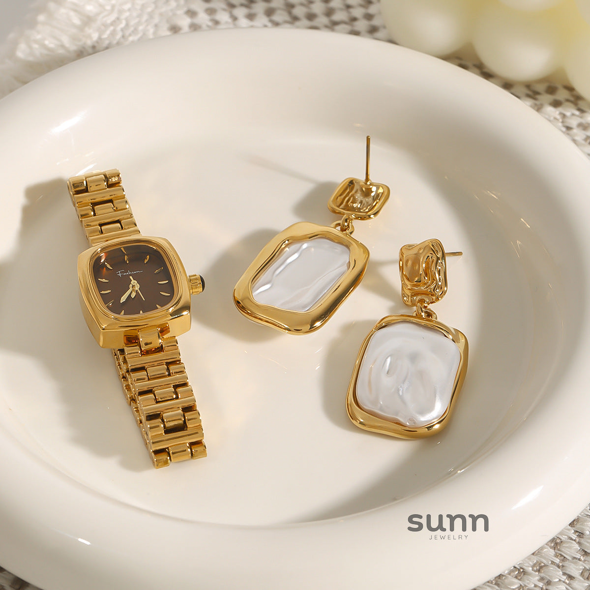 Laniya Dangle Pearl Cross Earrings [F8295I76]
