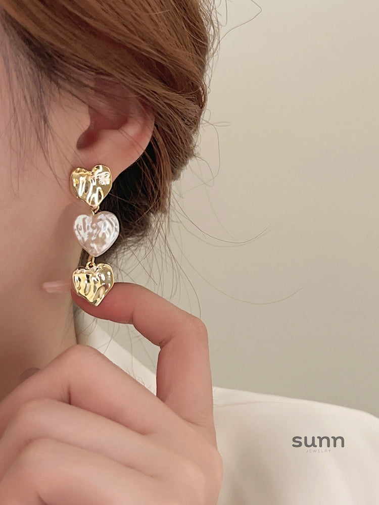 Lara Pearl Heart Earrings [EWUUM4KF]