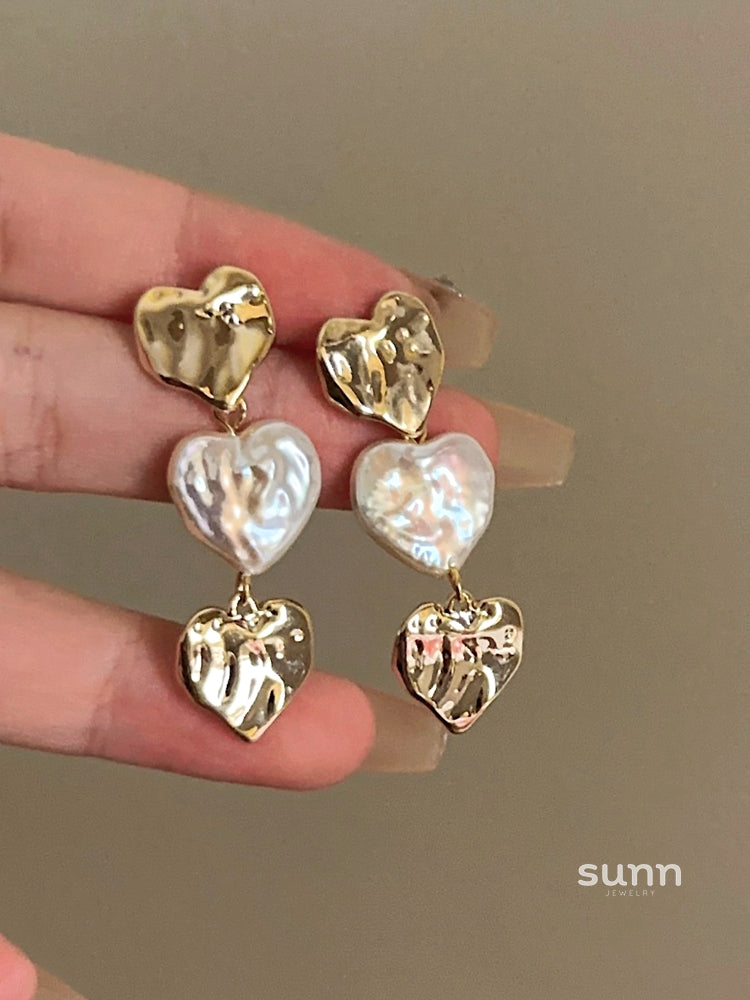 Lara Pearl Heart Earrings [EB9O83DC]