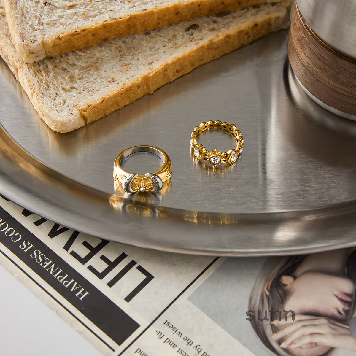 Lareen Sunburst Zircon Ring [TMV6ZR68]