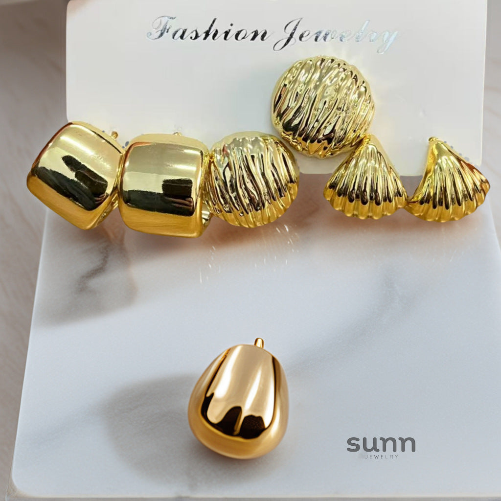 Lareina Geometric Shell Earrings [KMO4IMI0]