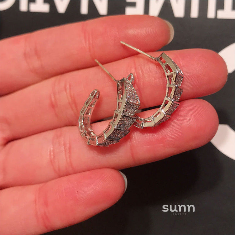 Lariah Serpent Stud Earrings [7PG5JIXC]