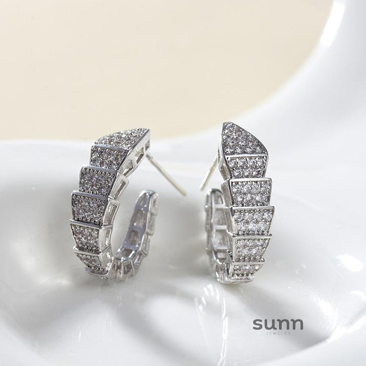Lariah Serpent Stud Earrings [M52X0UHY]