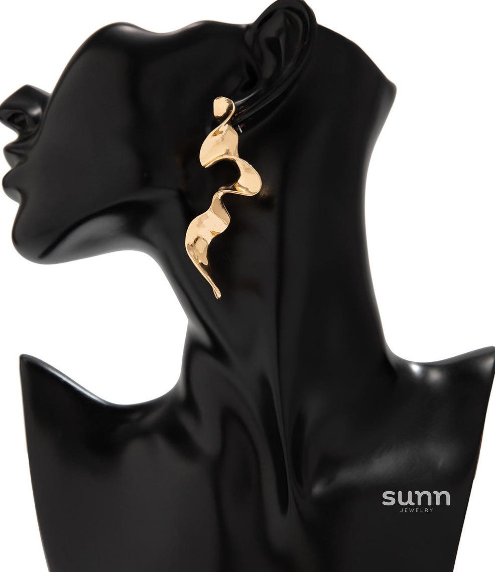 Laurel Twisted Liquid Necklace [KWMPZPGC]