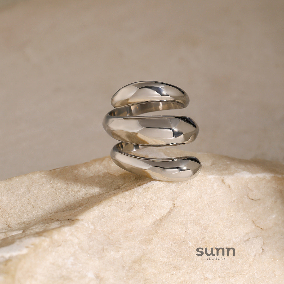 Laurynn Fluid Triple Band Ring [9VKCQ735]