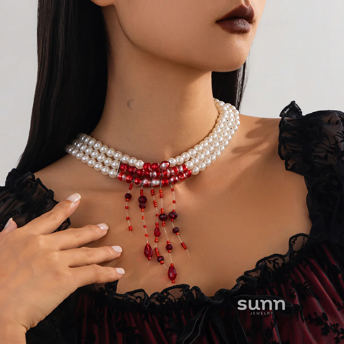 Laurynn Gothic Pearl Choker