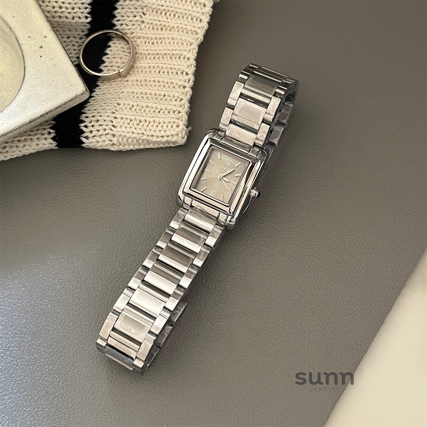 Lavender Square Steel Mesh Watch [689KWSH0]