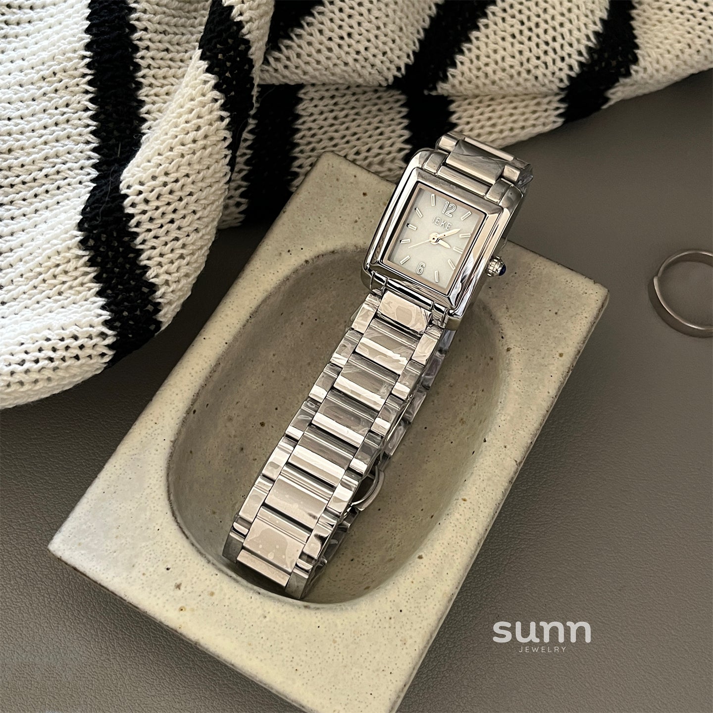 Lavender Square Steel Mesh Watch [GYXZOQMK]