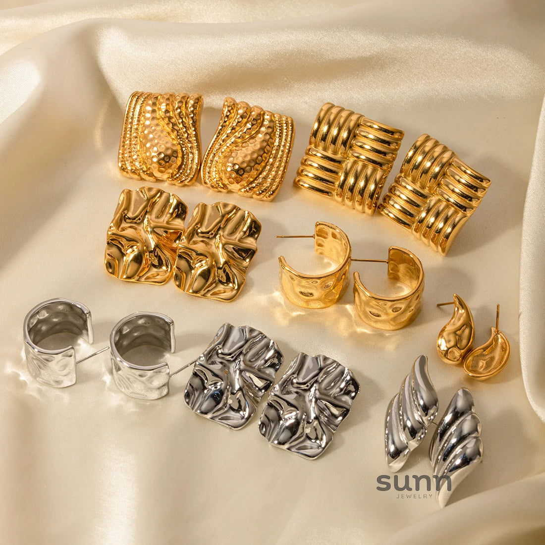 Lavinia Textured Square Earrings