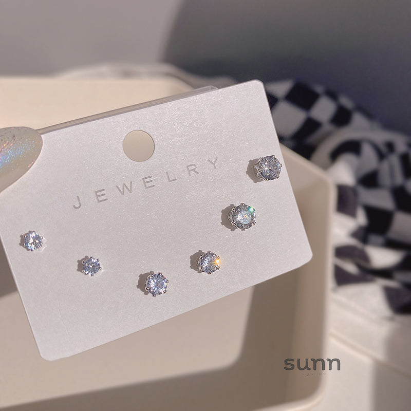 Laya Delicate Zircon Stud Set
