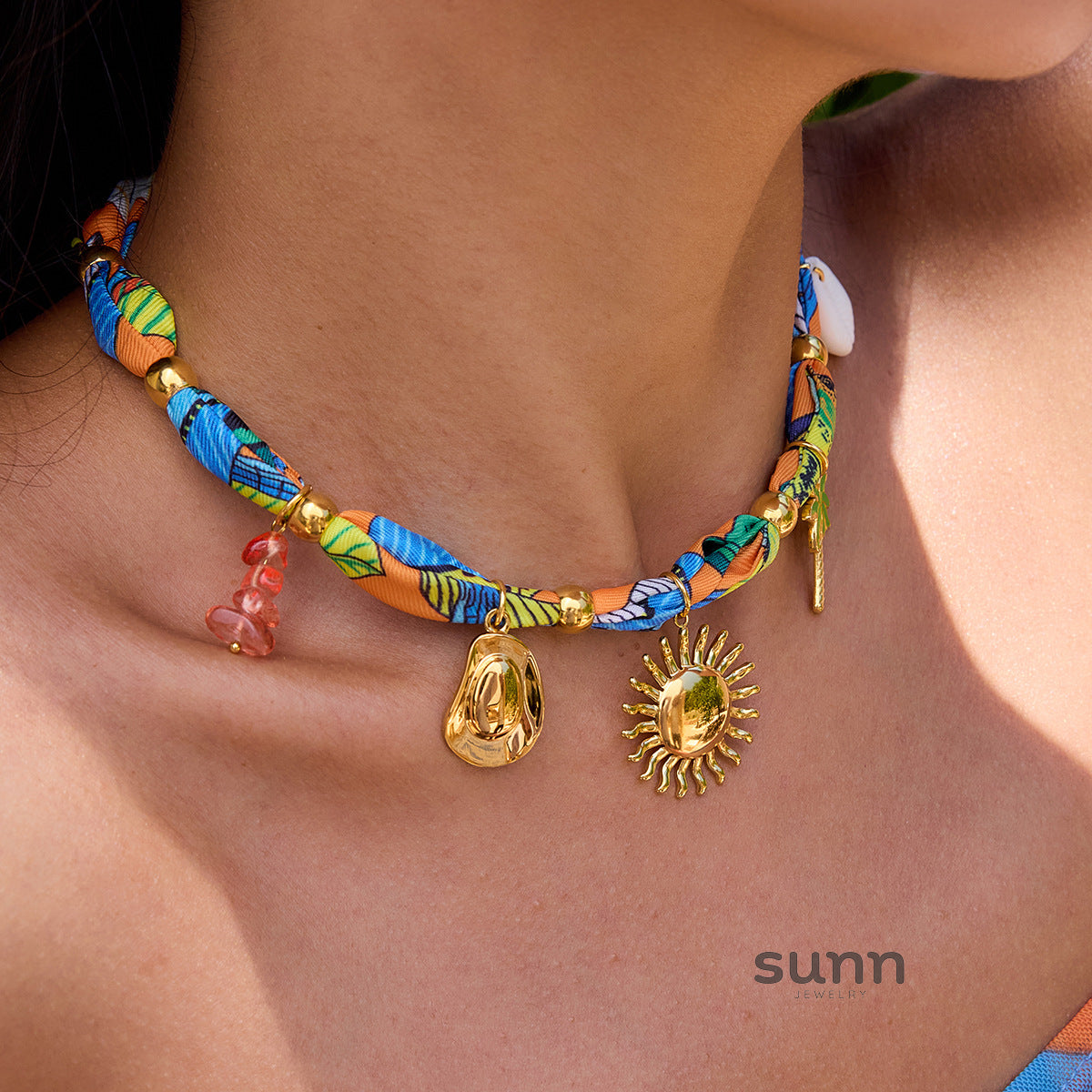 Layanna Sun Charm Necklace [6L5WNFNJ]