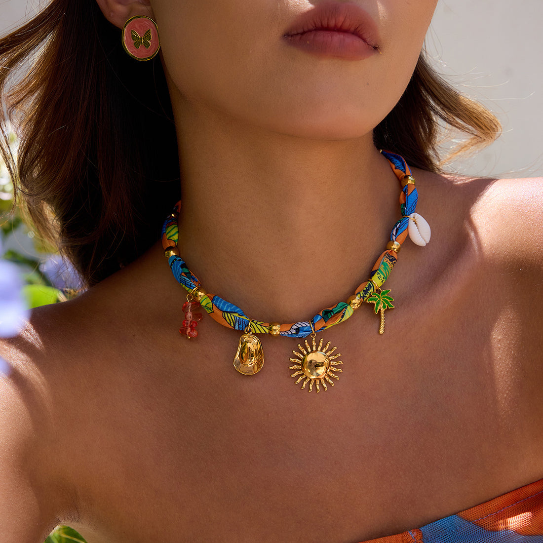 Layanna Sun Charm Necklace [YG2PJLT2]