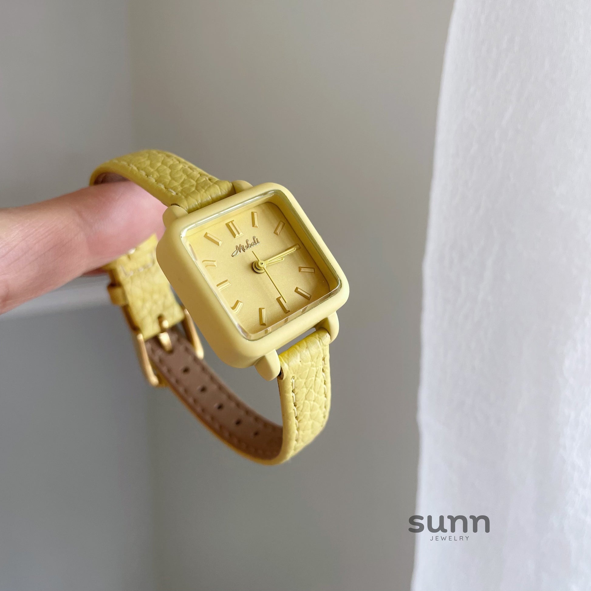 Laynie Vibrant Square Leather Watch [D86NFKO4]