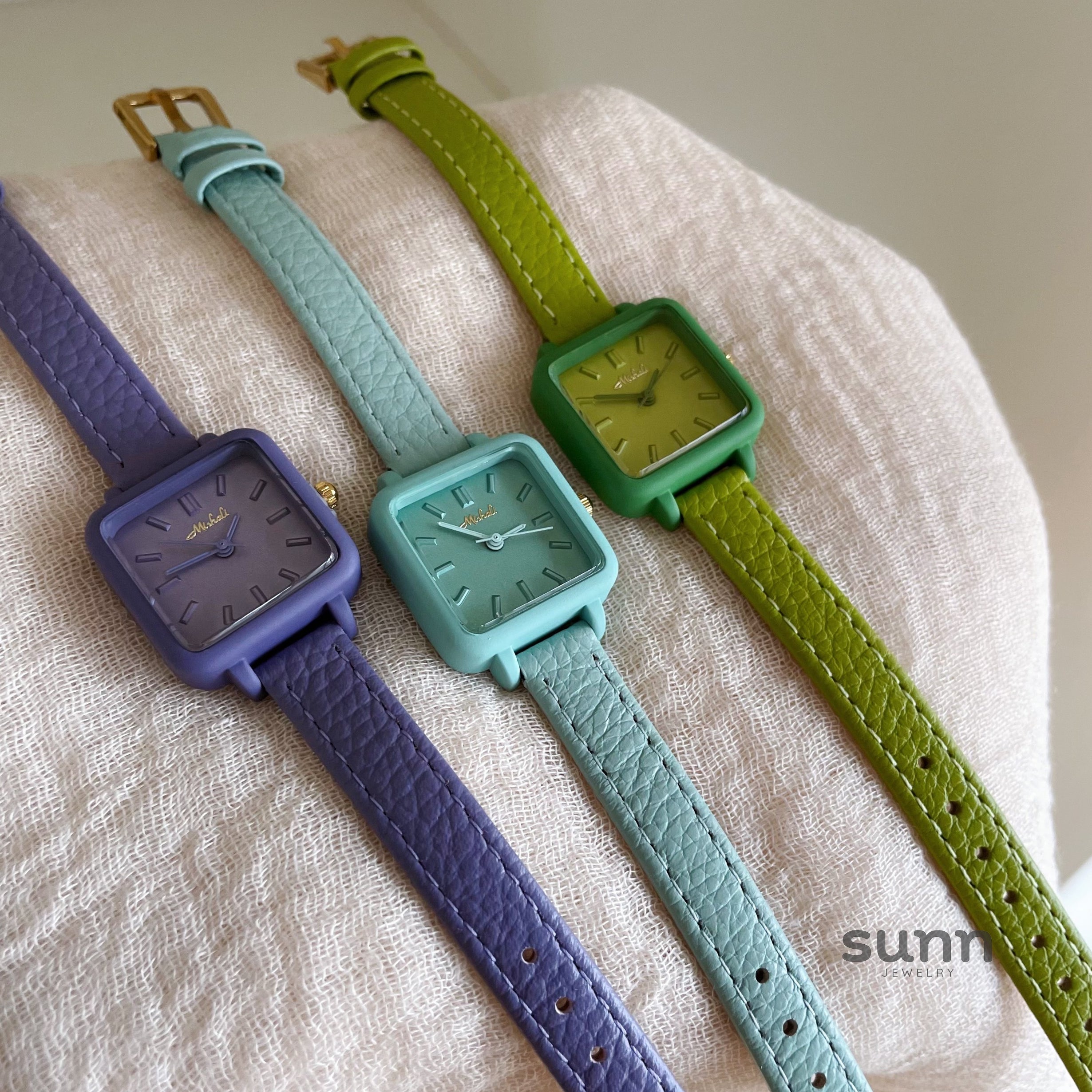 Laynie Vibrant Square Leather Watch [KUP5D86B]