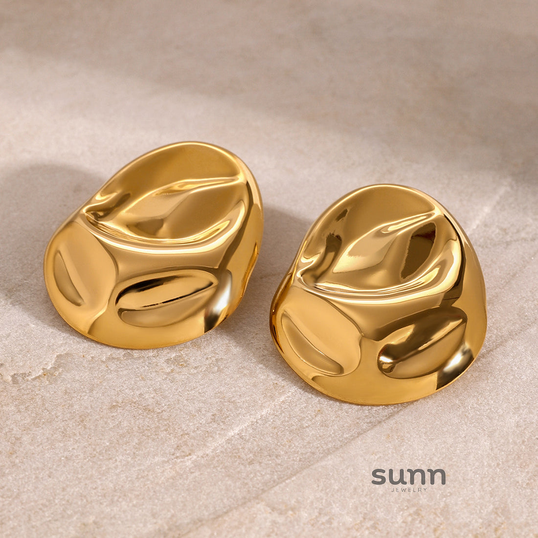 Lea Hammered Gold Hoop Earrings [W5OGKY54]