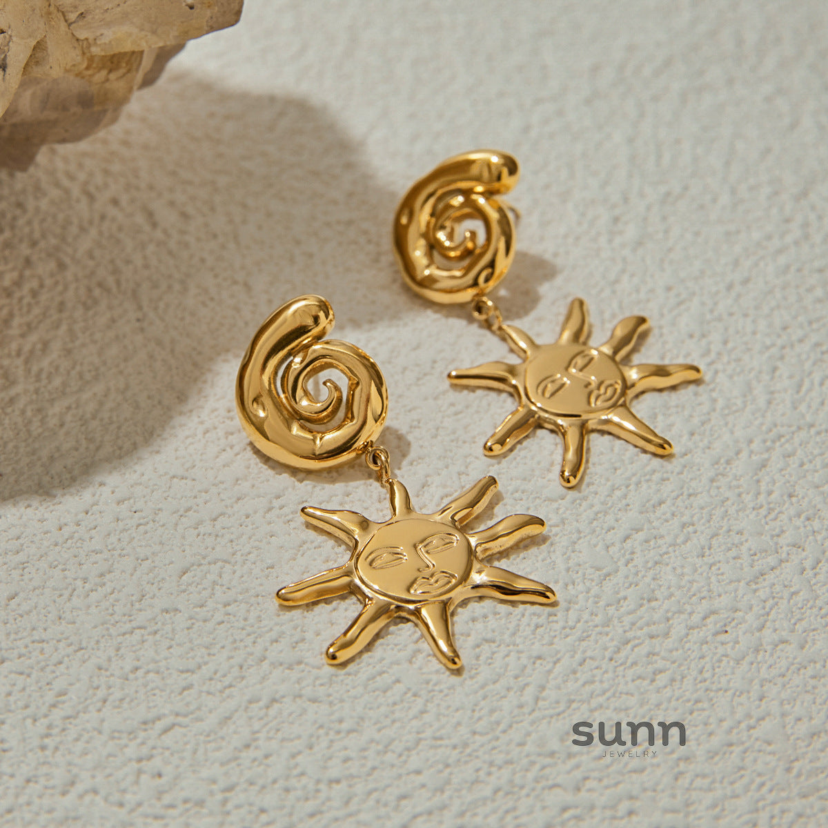 Leann Celestial Hoop Earrings [F26MWAWV]