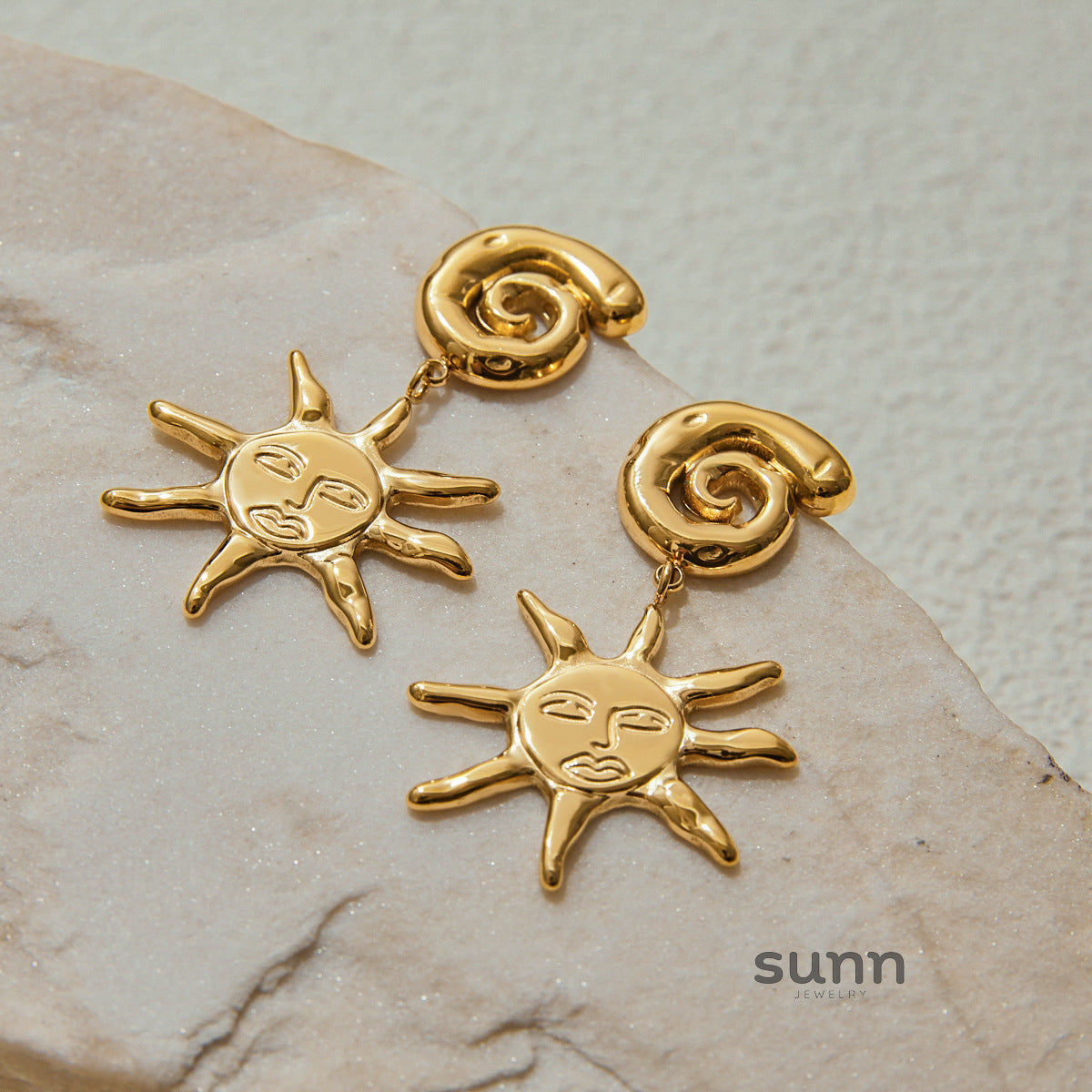 Leann Celestial Hoop Earrings [YSEJ3J4R]