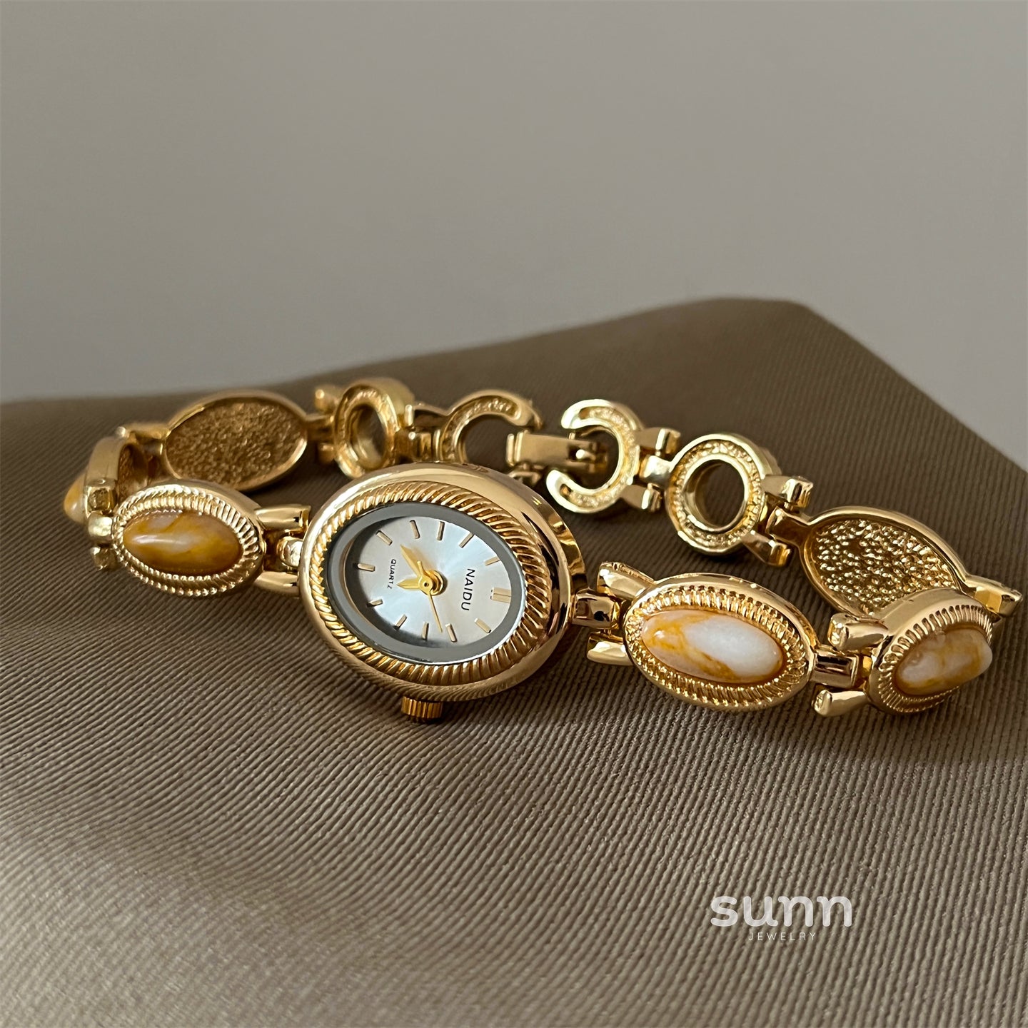 Leann Elegant Bracelet Watch [9BAL99CB]