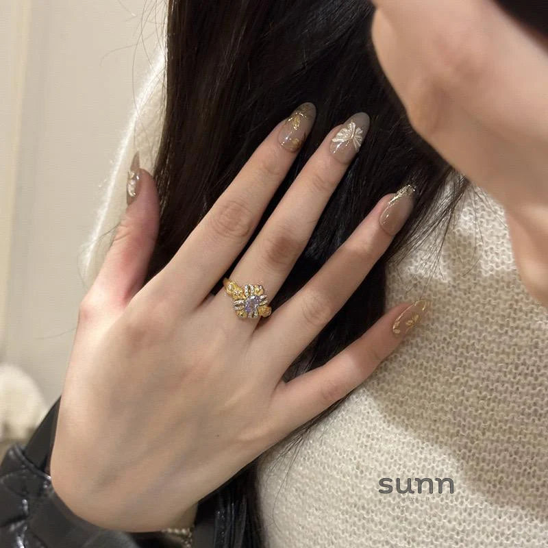 Leia Elegant Ribbon Ring