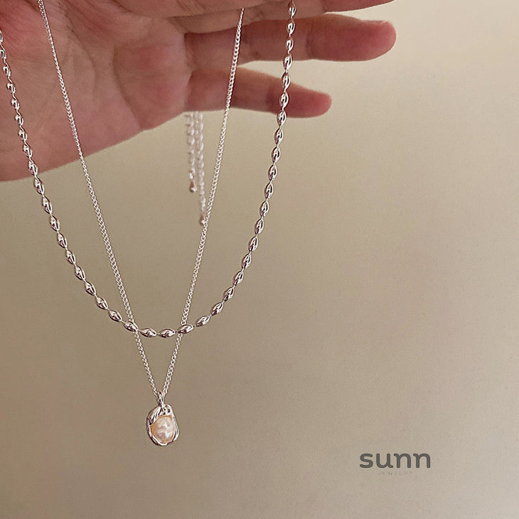 Leidy Stacked Pearl Necklace [I6IG55KG]