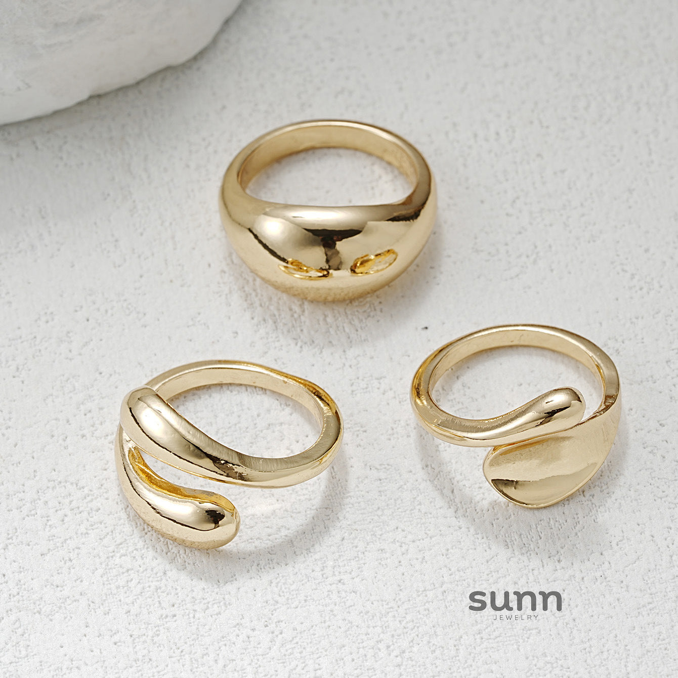 Leighann Gold Asymmetric Ring Set [NMQ5IPGT]