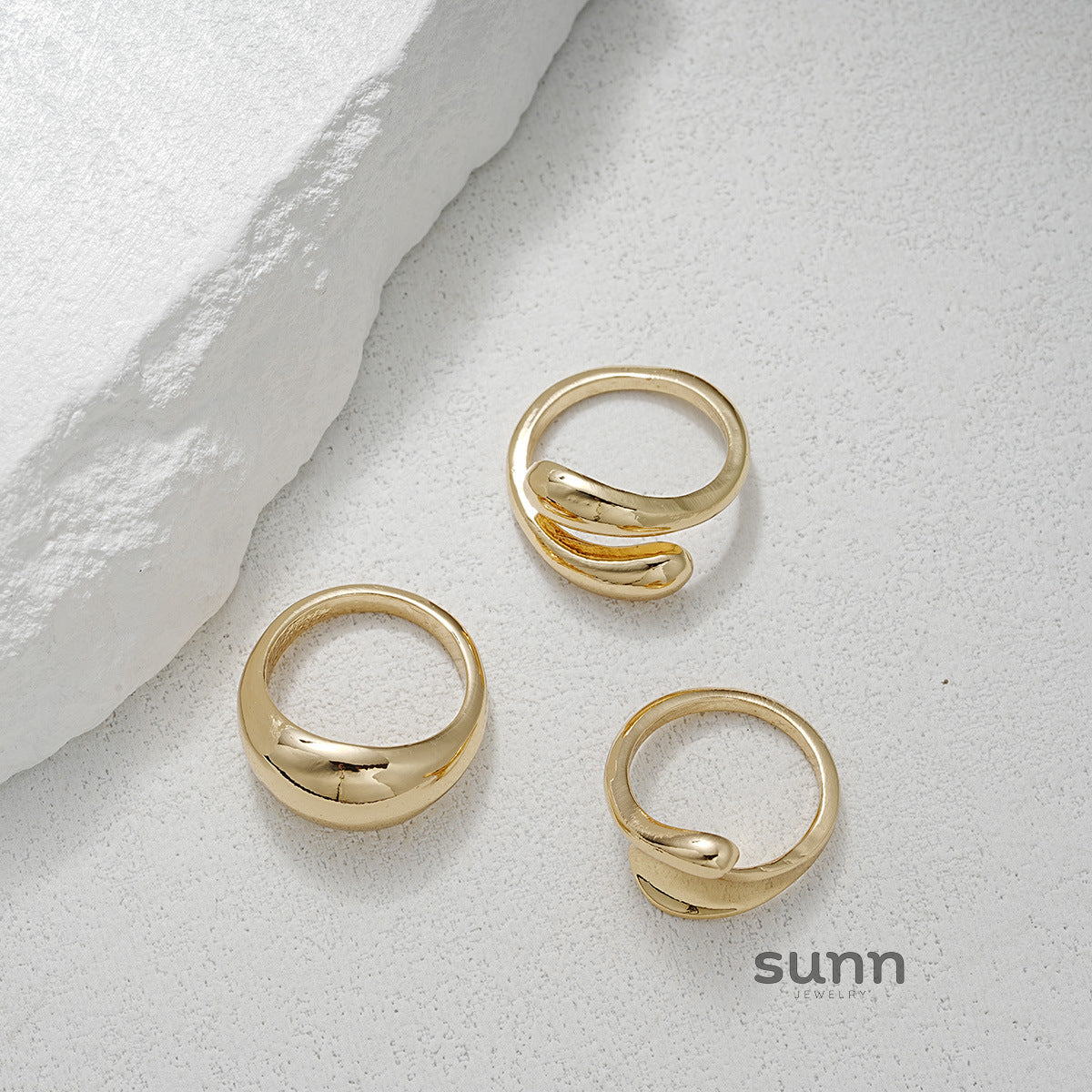 Leighann Gold Asymmetric Ring Set [SA2WMKYQ]