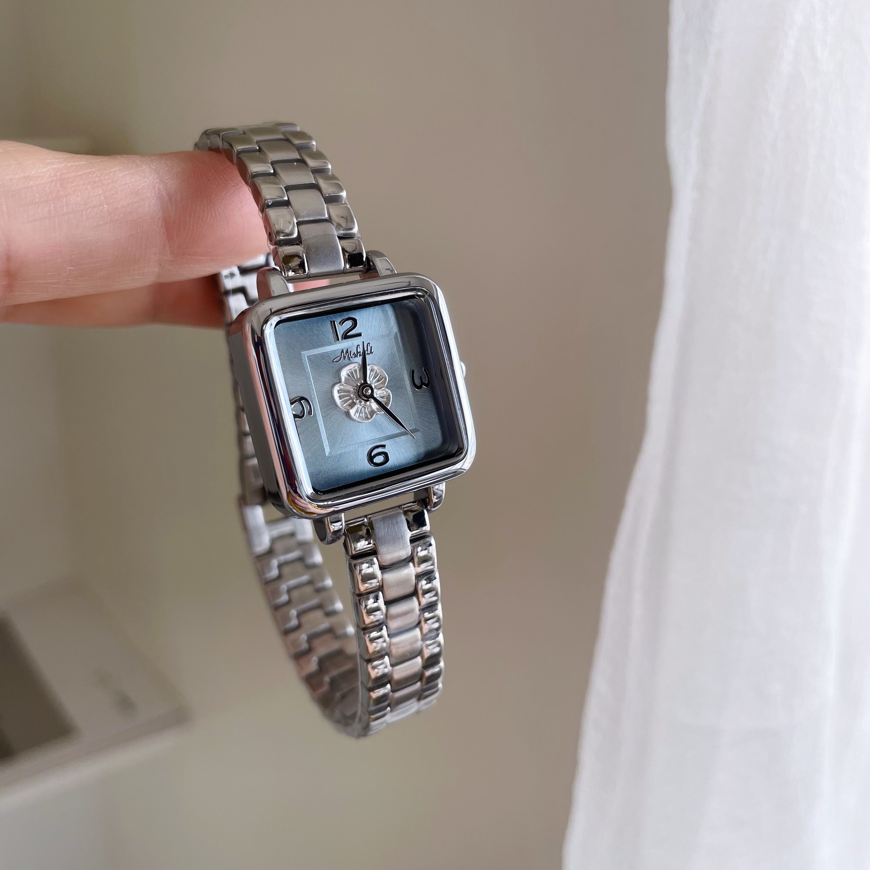 Leighla Ice Blue Camellia Watch [00VNXVTE]