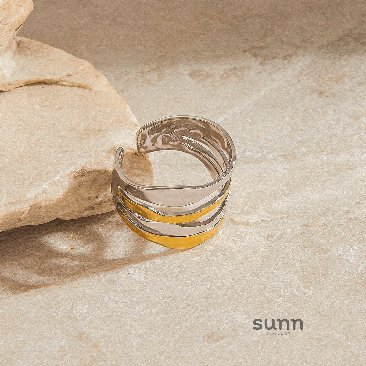 Leila Sculptural Steel Ring [JGX56I4K]