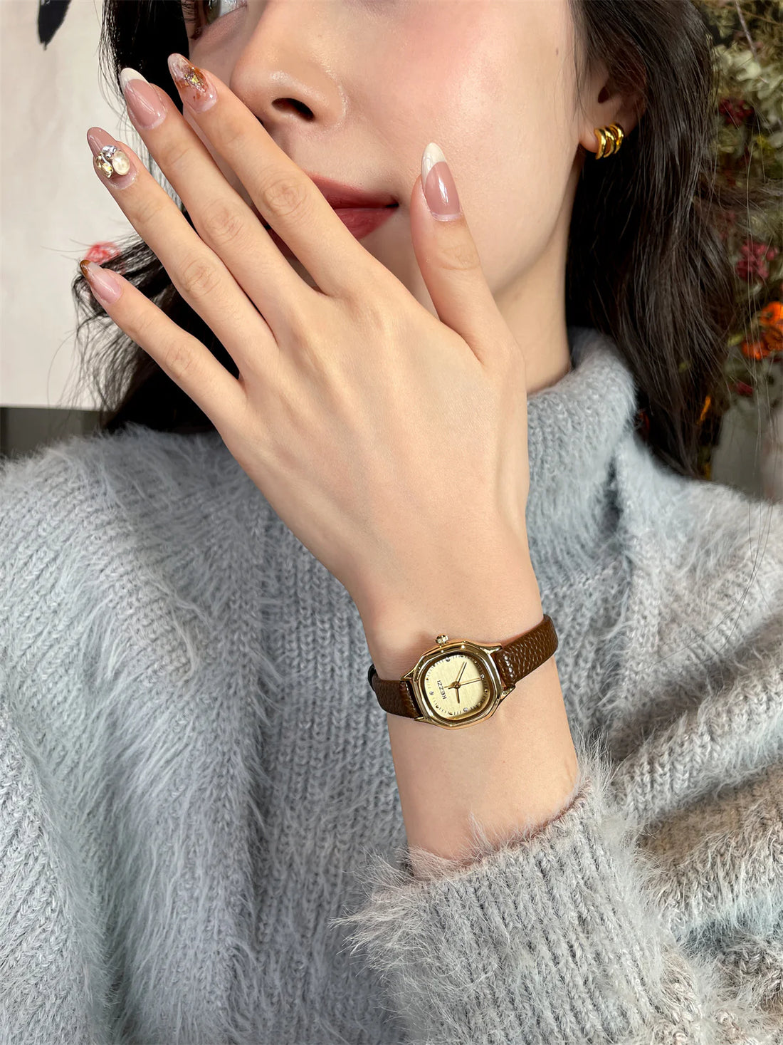 Lelia Elegant Square Watch