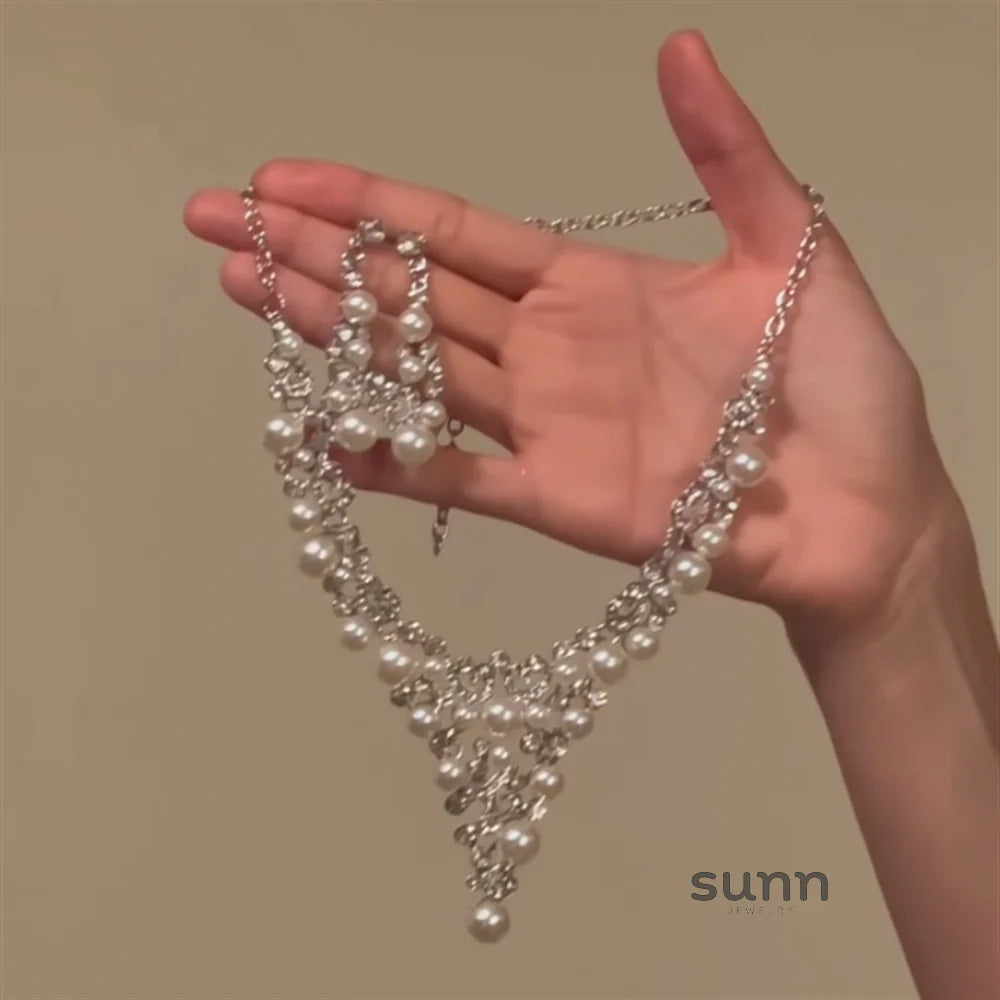 Lennix Dazzling Pearl Set