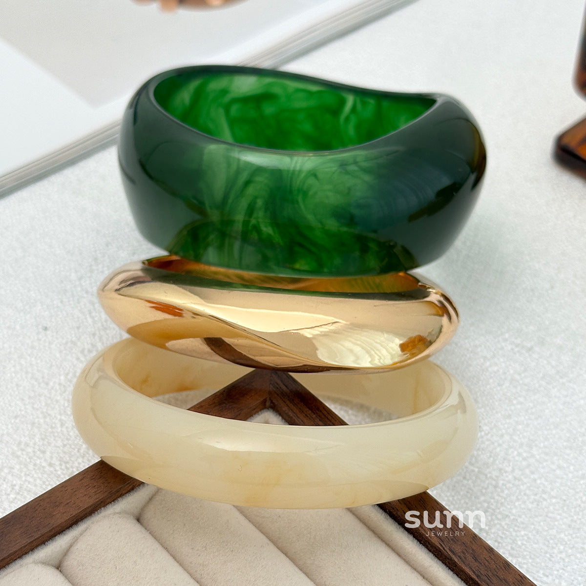 Lenny Marbled Resin Bangle [R0FI437I]