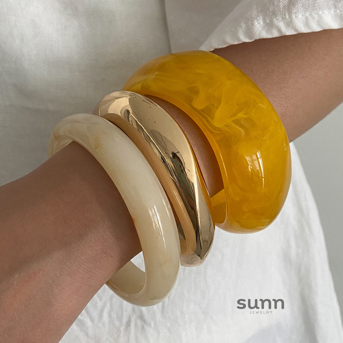 Lenny Marbled Resin Bangle [OHC1480E]