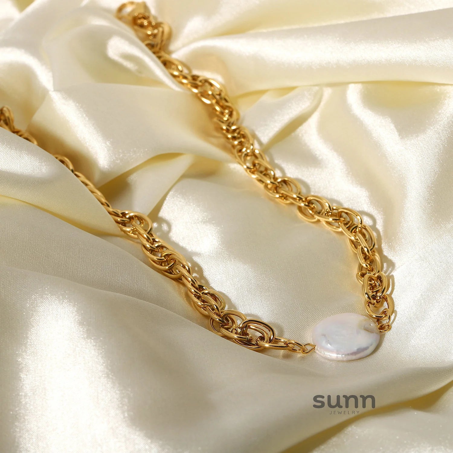 Lenore Gold Pearl Twisted Necklace