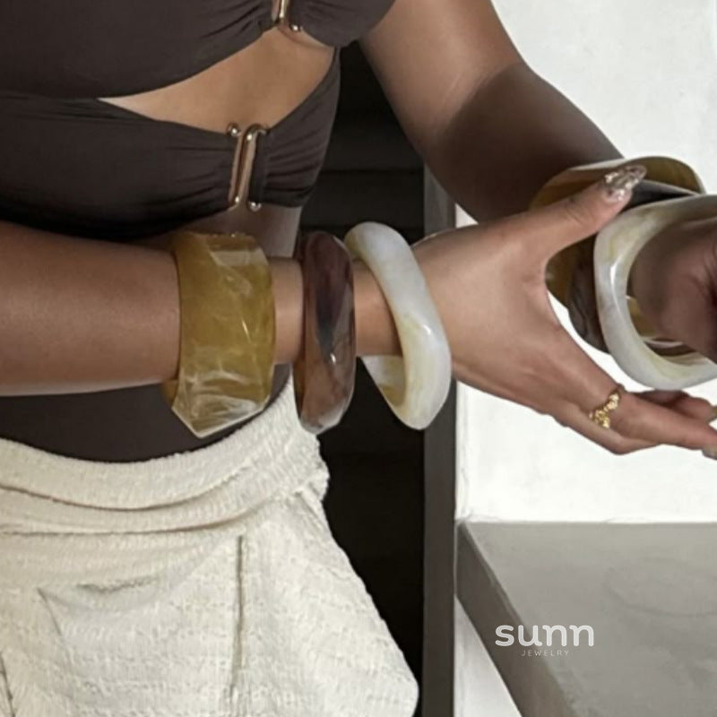 Letti Irregular Resin Bangle [TCPD19NR]