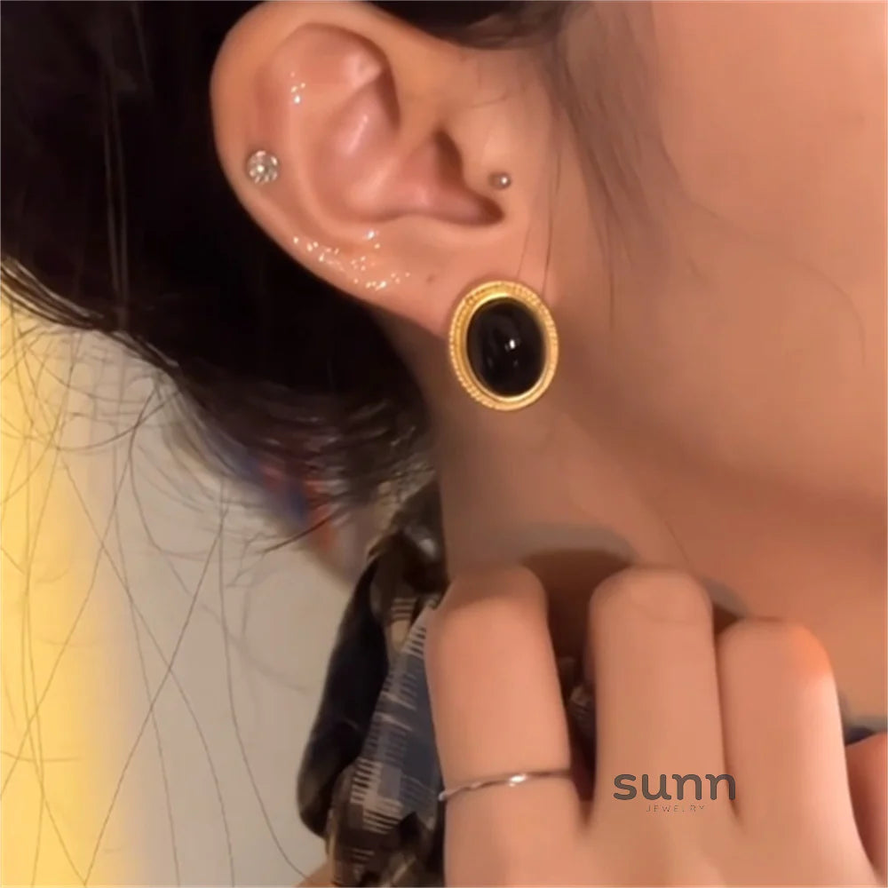 Letti Vintage Oval Stud Earrings