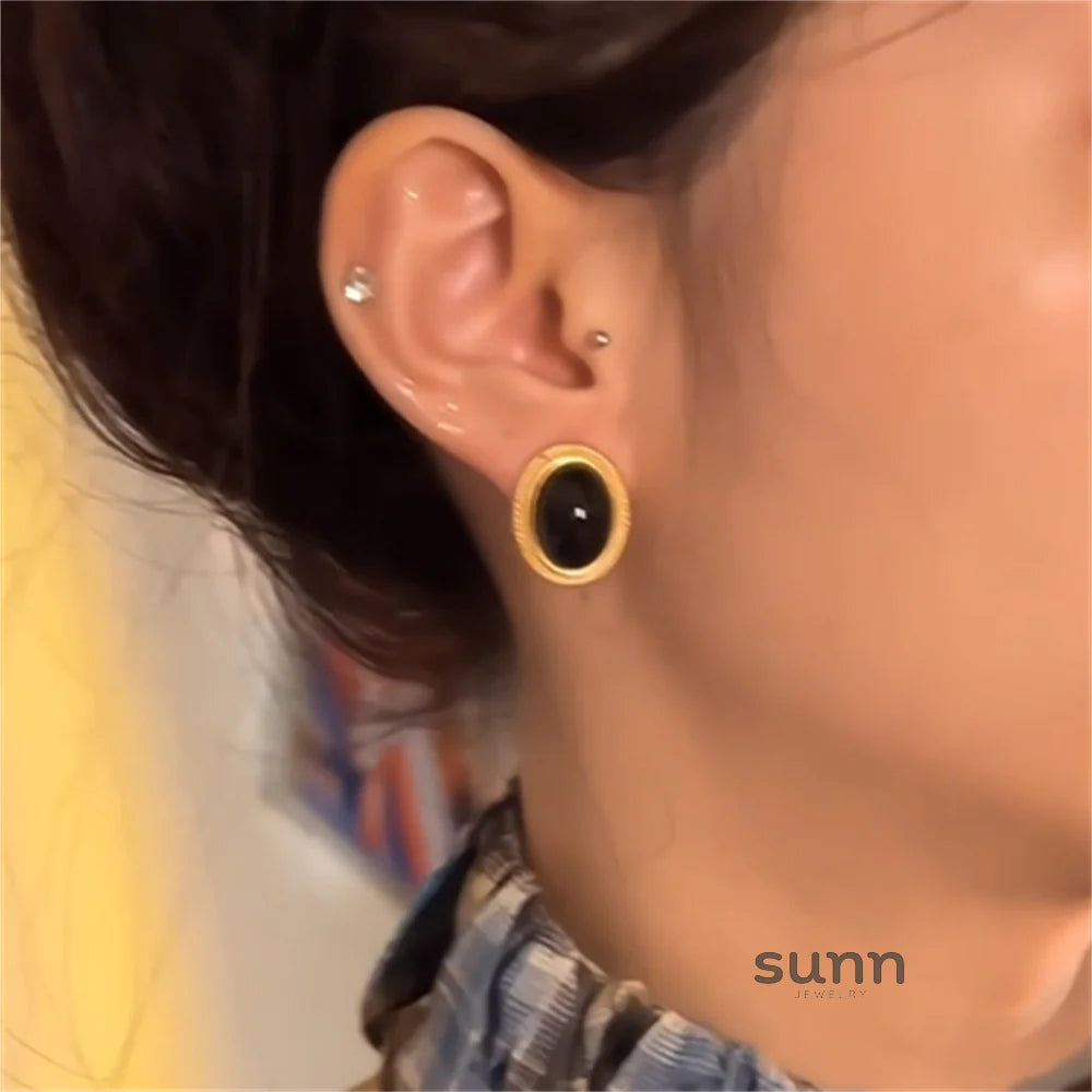 Letti Vintage Oval Stud Earrings