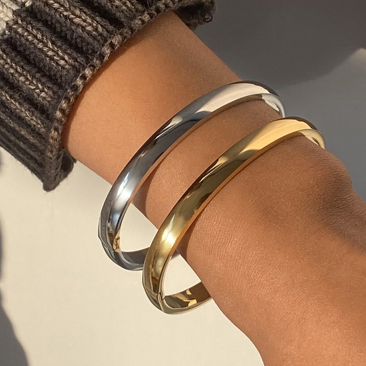 Lexie Modern Steel Bangle [AGQVTDVZ]