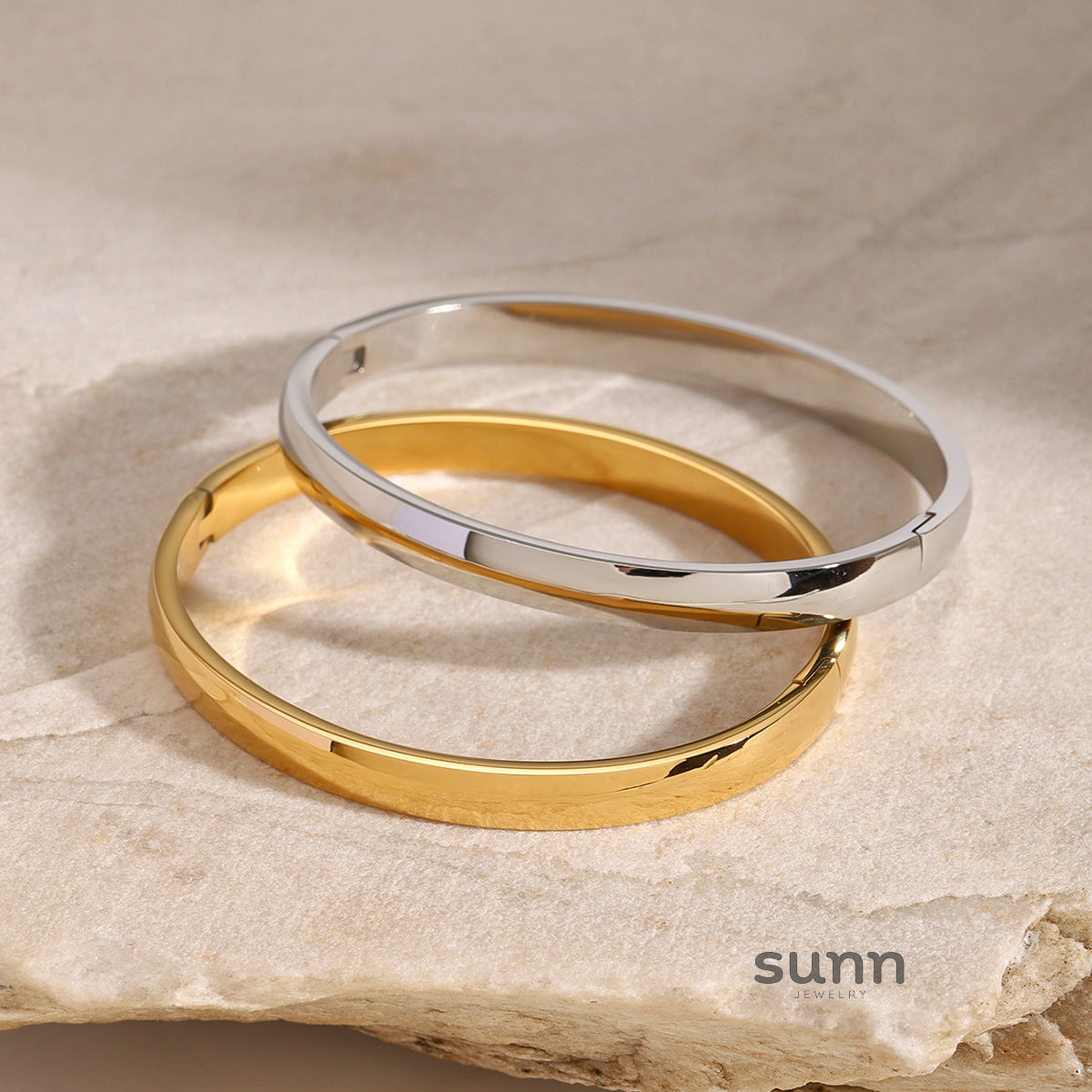 Lexie Modern Steel Bangle [1Q4B8EC2]
