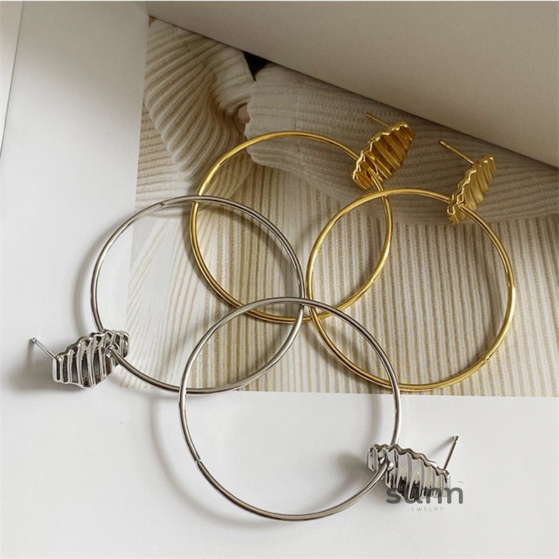Leya Sculptural Hoop Earrings [AU7Q30S7]