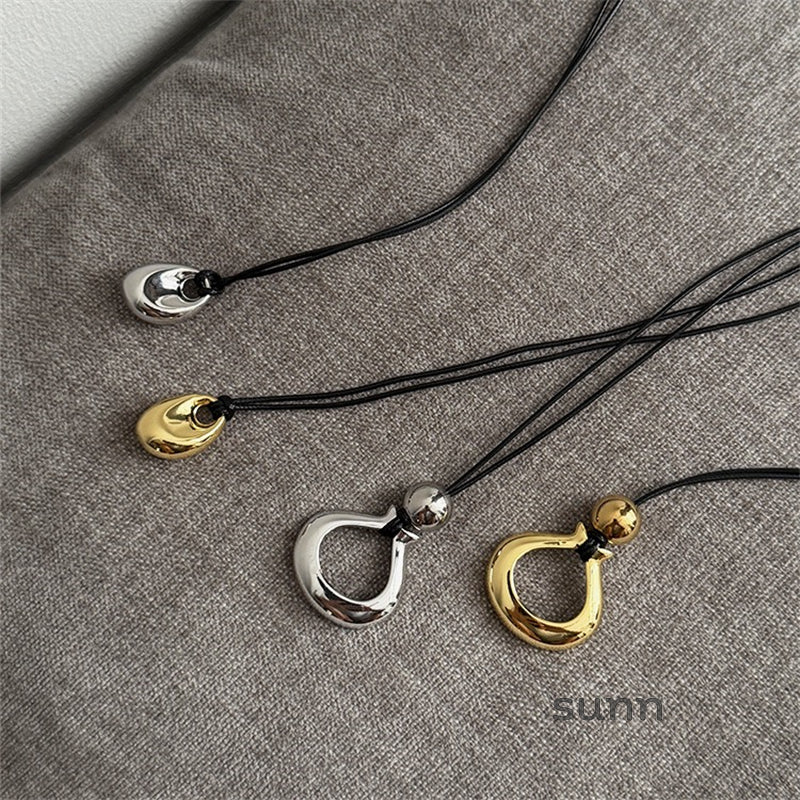 Leylani Asymmetrical Pendant Necklace [L6IWWBP0]