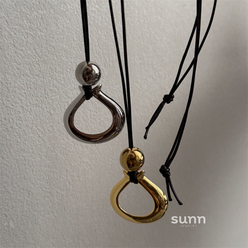 Leylani Asymmetrical Pendant Necklace [QDCOWIJO]