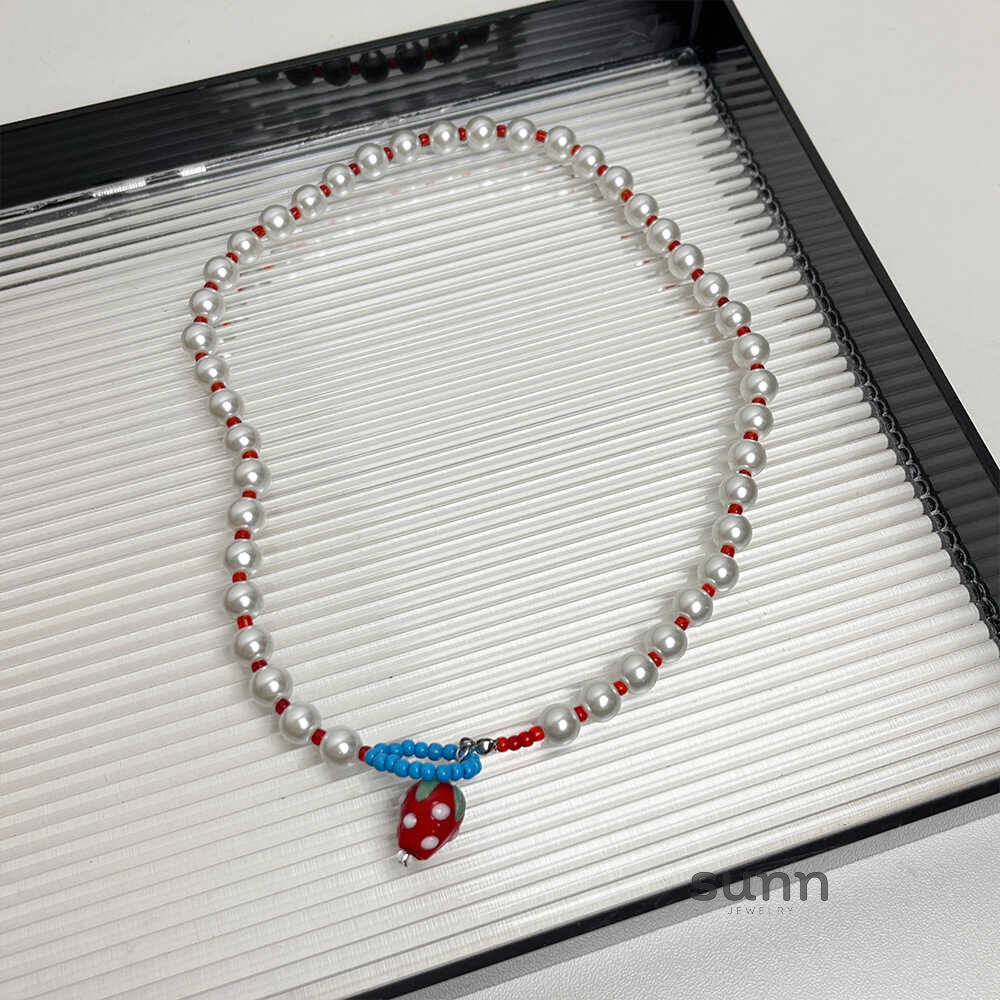Leylani Sweet Pearl Strawberry Necklace [Q01OOGDY]
