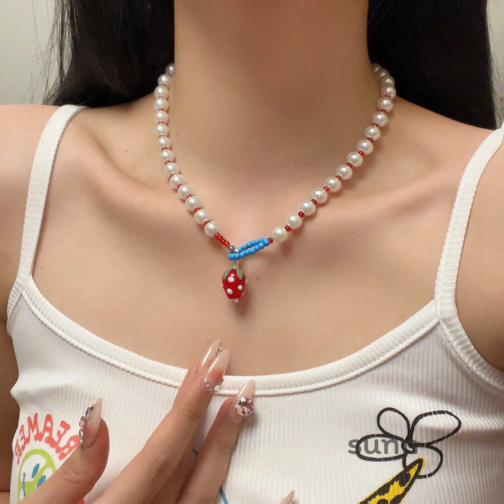 Leylani Sweet Pearl Strawberry Necklace [HHTIB2Q6]