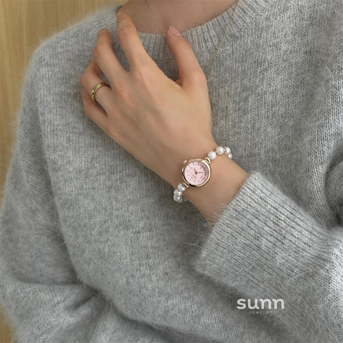 Leylanie Pearl Bracelet Watch [PITJDWOE]