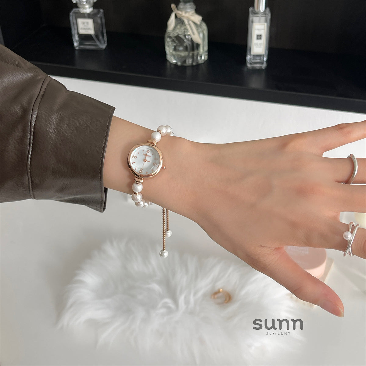 Leylanie Pearl Bracelet Watch [5SOL5C92]